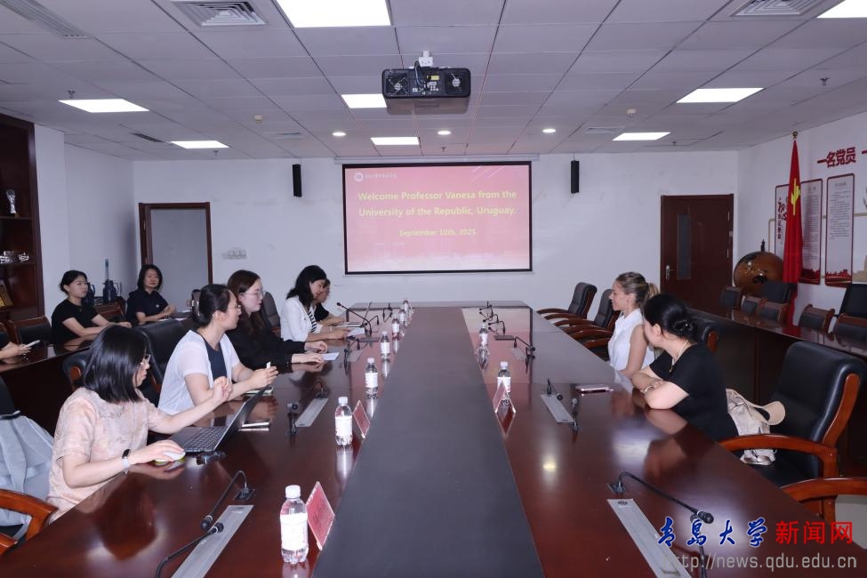 烏拉圭共和國大學(xué)Vanesa教授來訪口腔醫(yī)學(xué)院(圖2)